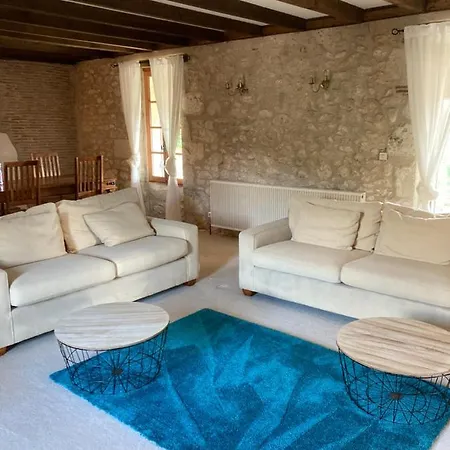 Rare Exclusivite La Fongrivoise Grande Piscine Avec Terrasse 5 Et Salle De Bain Wc Privatifs Patio Cheminee Sans Vis A Vis Вилла