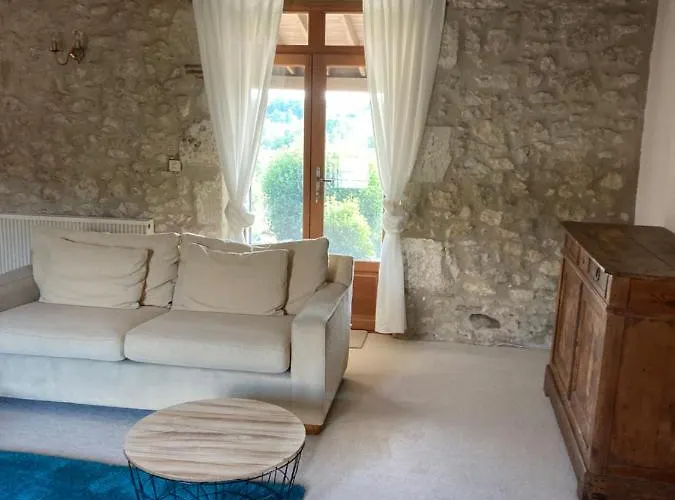 Rare Exclusivite La Fongrivoise Grande Piscine Avec Terrasse 5 Et Salle De Bain Wc Privatifs Patio Cheminee Sans Vis A Vis *